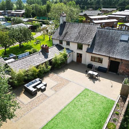 Abbey Farm House Ormskirk Exterior foto