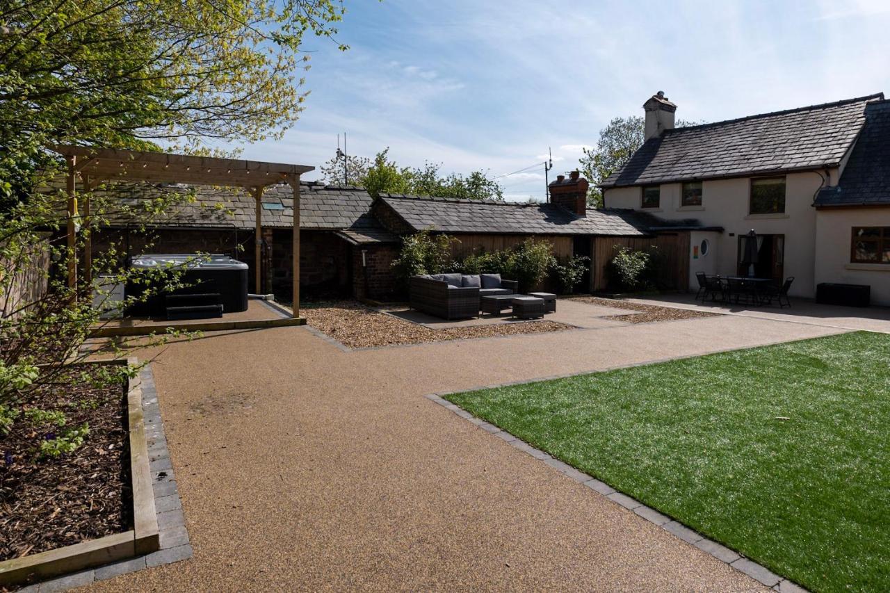 Abbey Farm House Ormskirk Exterior foto